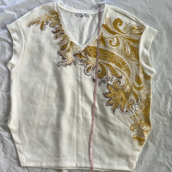 Zara T-Shirt Short Sleeve in White/Yellow & Purple Size-Medium NWOT - Picture 14 of 16